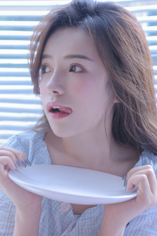《爆乳女教师 高清BD》